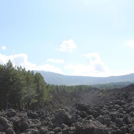 Domus Giuliae Hotel Trecastagni Bagian luar foto