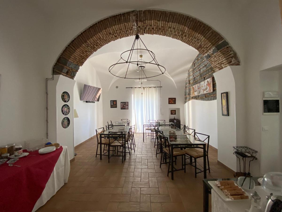 Domus Giuliae Hotel Trecastagni Bagian luar foto