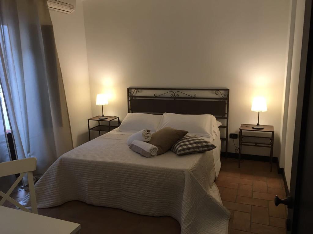 Domus Giuliae Hotel Trecastagni Bagian luar foto