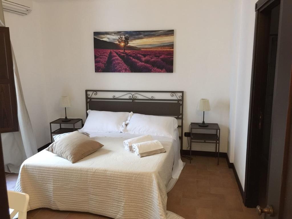 Domus Giuliae Hotel Trecastagni Bagian luar foto