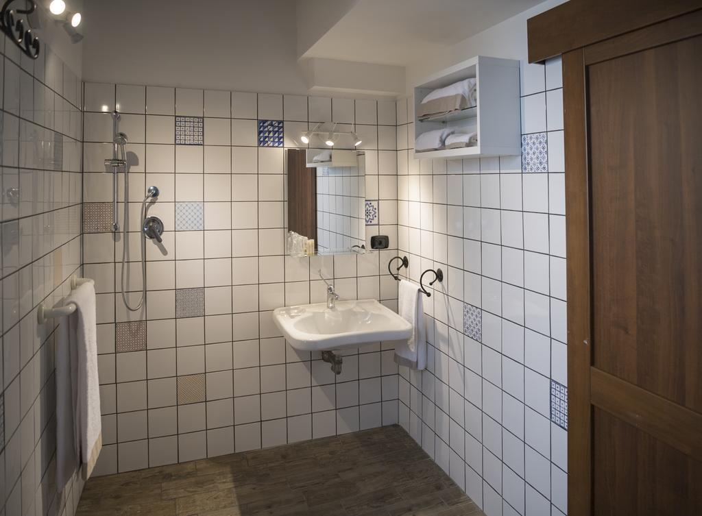 Domus Giuliae Hotel Trecastagni Bagian luar foto